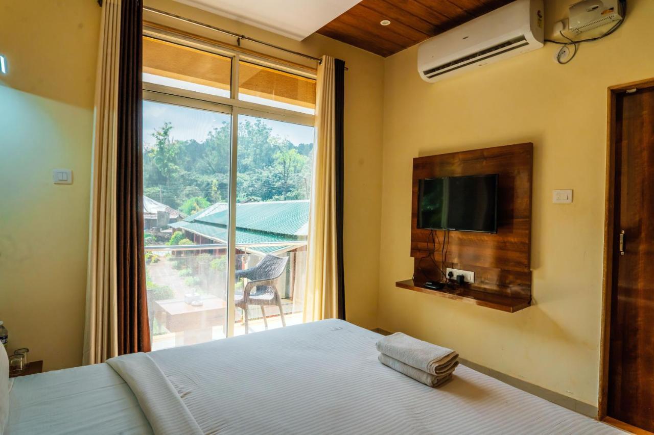 The Oak Woods Otel Mahābaleshwar Dış mekan fotoğraf