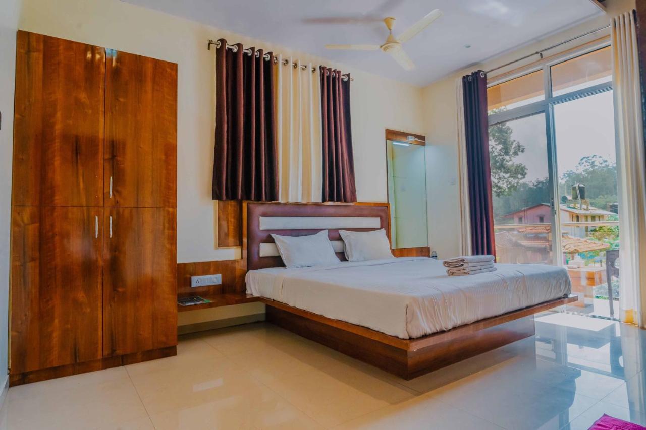 The Oak Woods Otel Mahābaleshwar Dış mekan fotoğraf